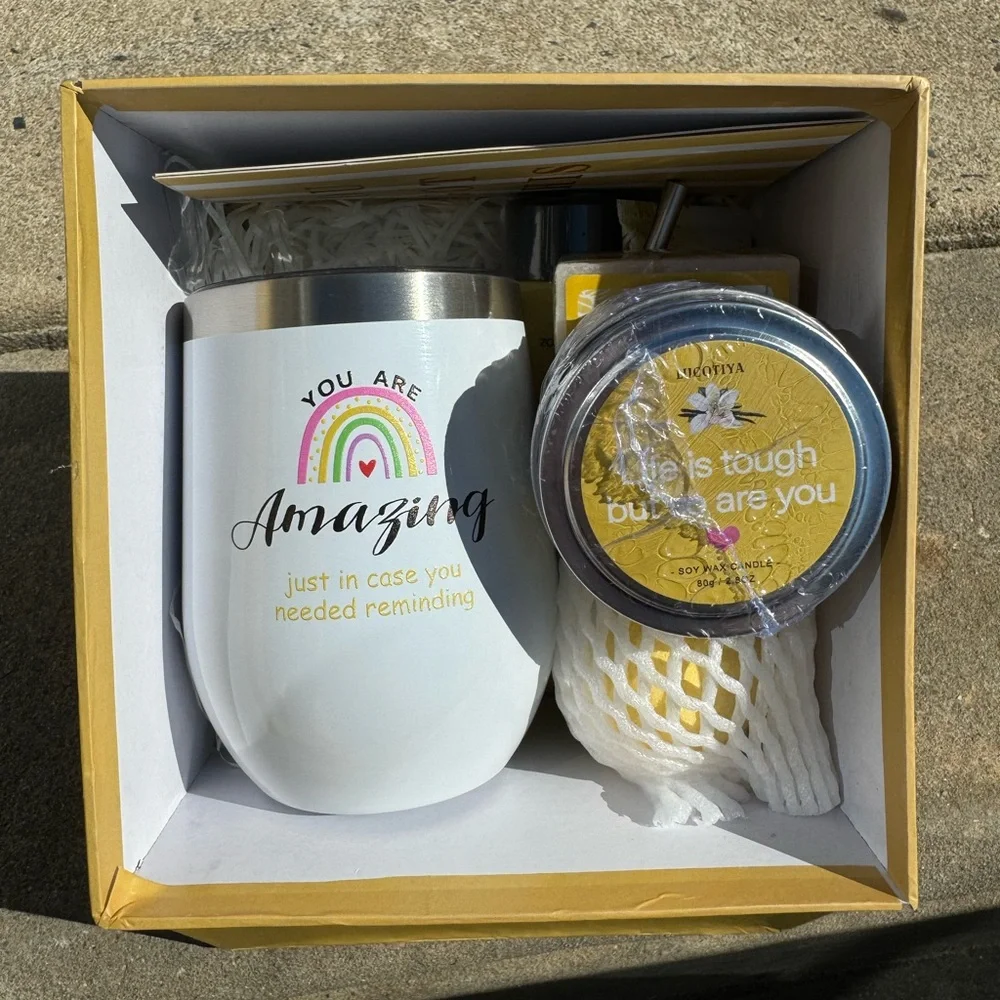 7 Piece Warm Vanilla Gift Set by LUCOTIYA - Picture 1 of 13